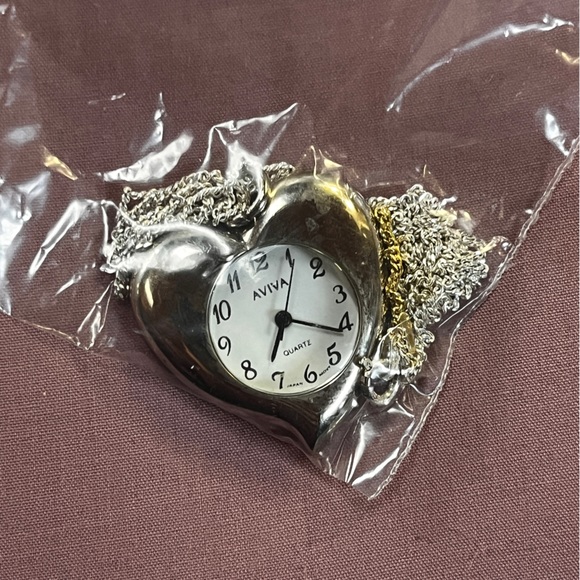 Clock necklaces - Picture 5 of 14